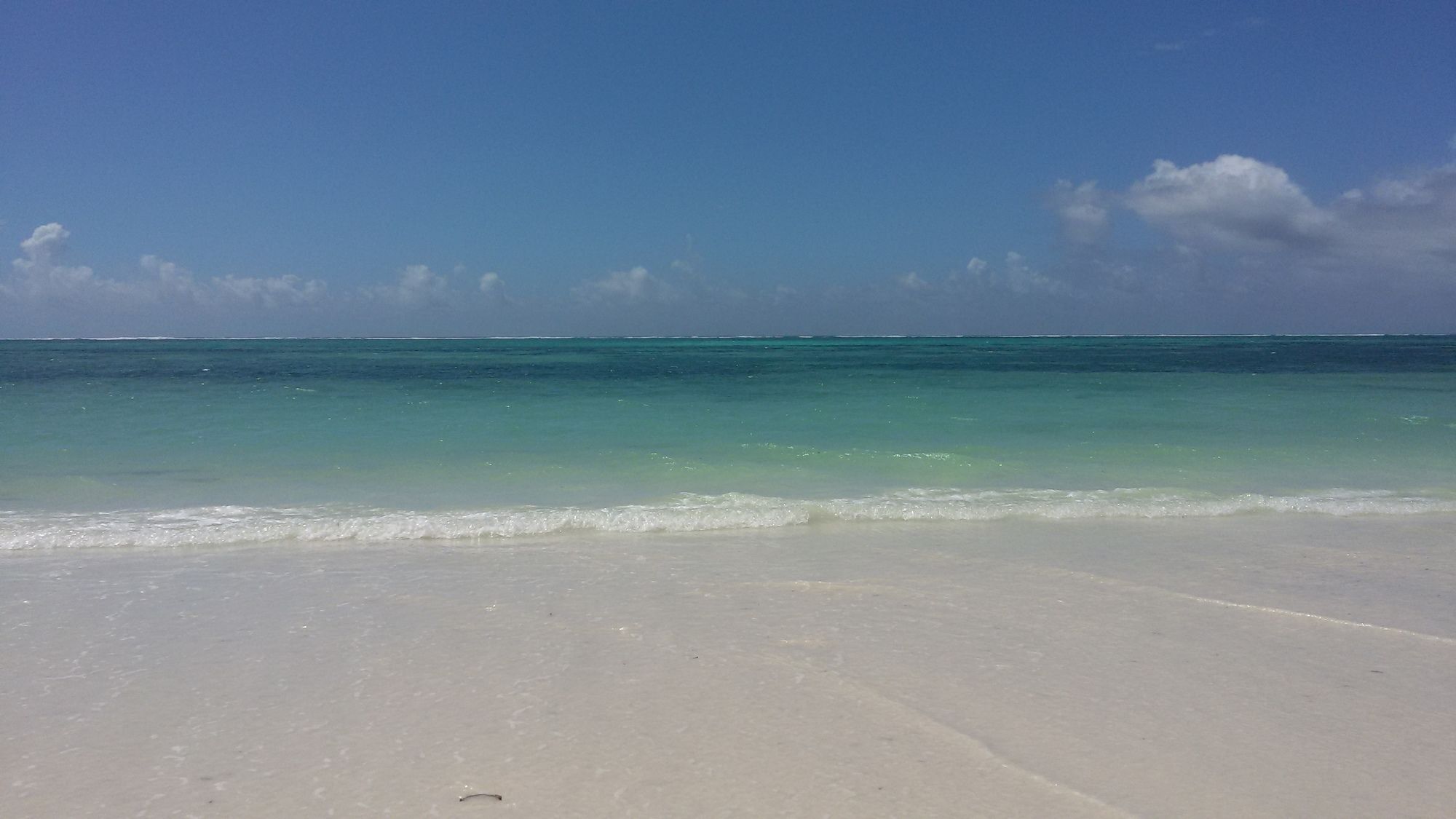 African Sun Sand Sea Beach Resort & Spa Bwejuu Buitenkant foto